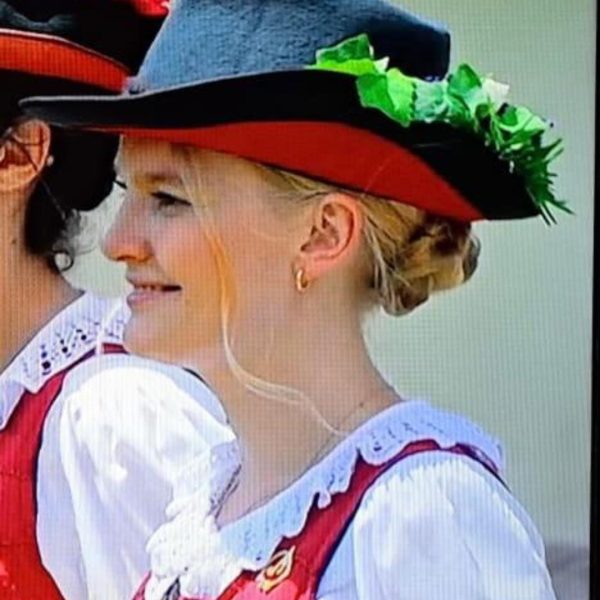 Sportlicher Wettkampf und gelebte Tradition: HSV Meisterschaften und Marketenderinnen-Schießen in Lavant